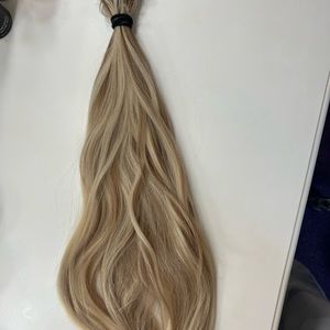 I tip Donna Bella Hair extensions